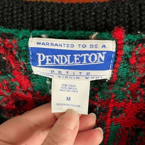 Vintage Pendleton 100% Virgin Wool Cardigan Sweater MP Medium Petite Gold Tone B - Picture 2 of 5
